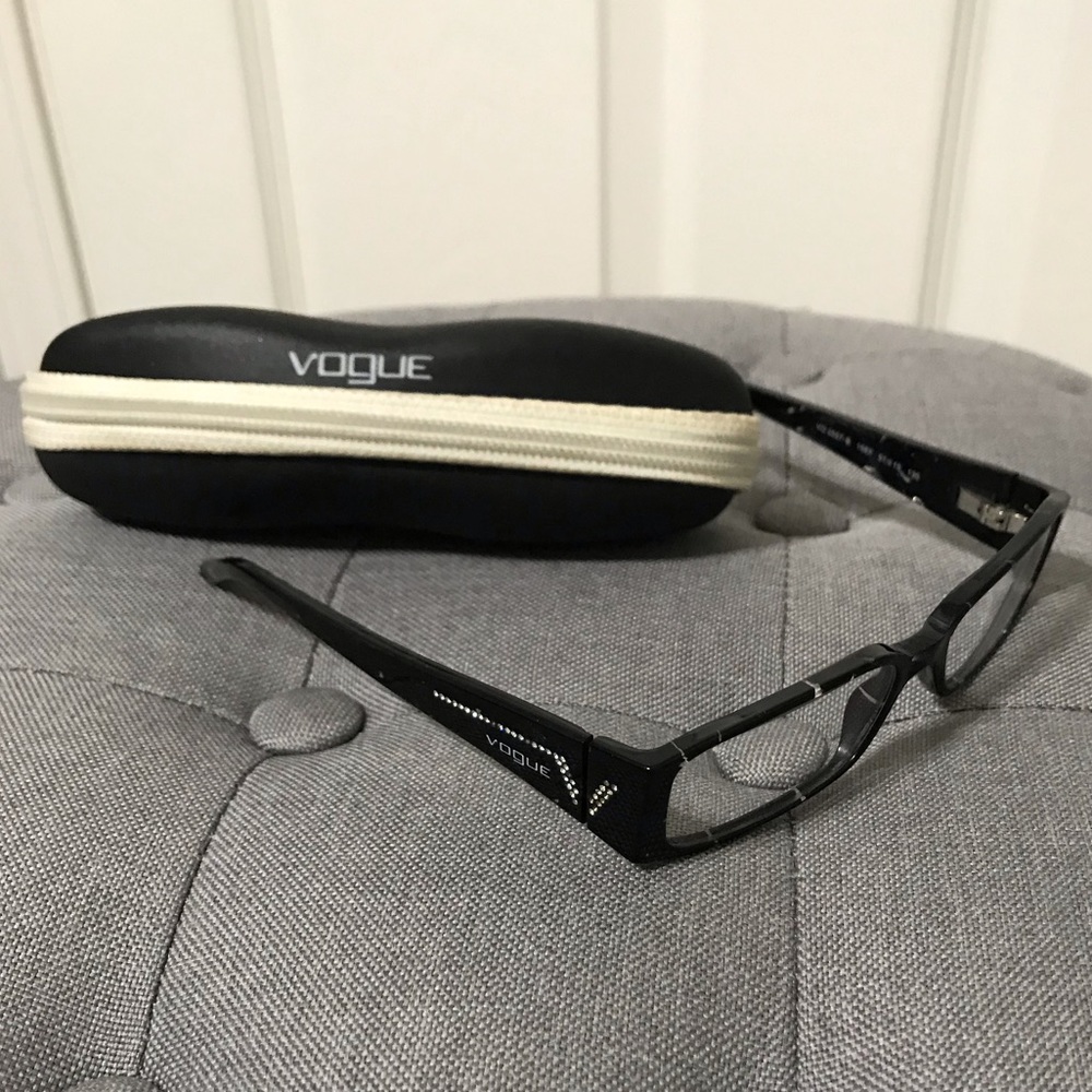 Black Vogue Frames